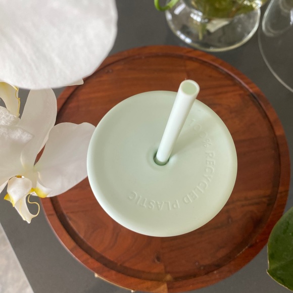 NWT Starbucks Spring 2023 Recycled Glass Mint Triangle Bottom  16oz Tumbler - Picture 6 of 13